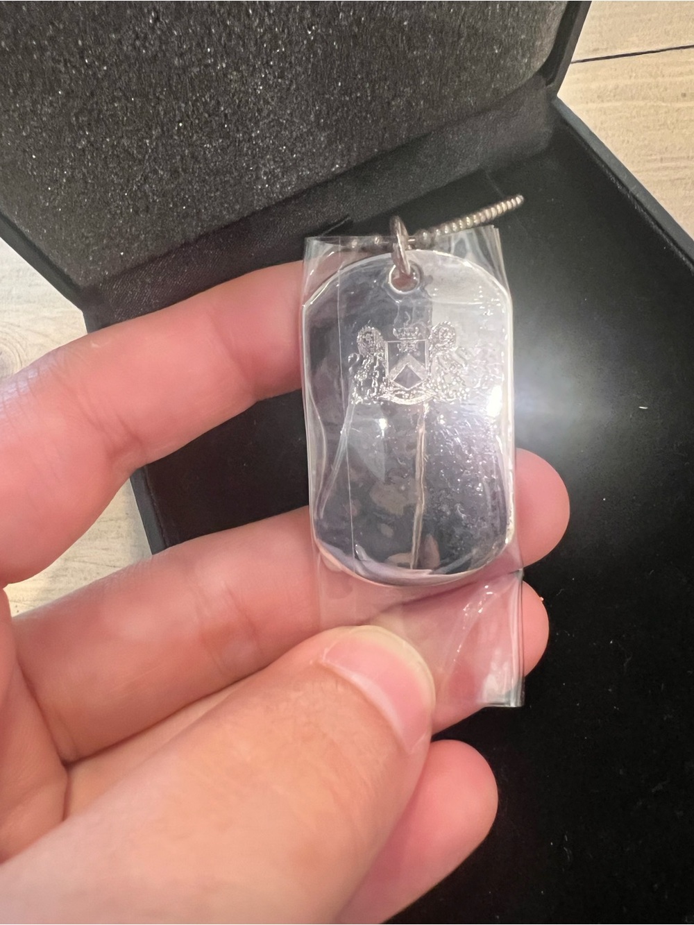 1990s RARE Juicy Couture Dog Tag Necklace New in Box - Picture 3 of 6